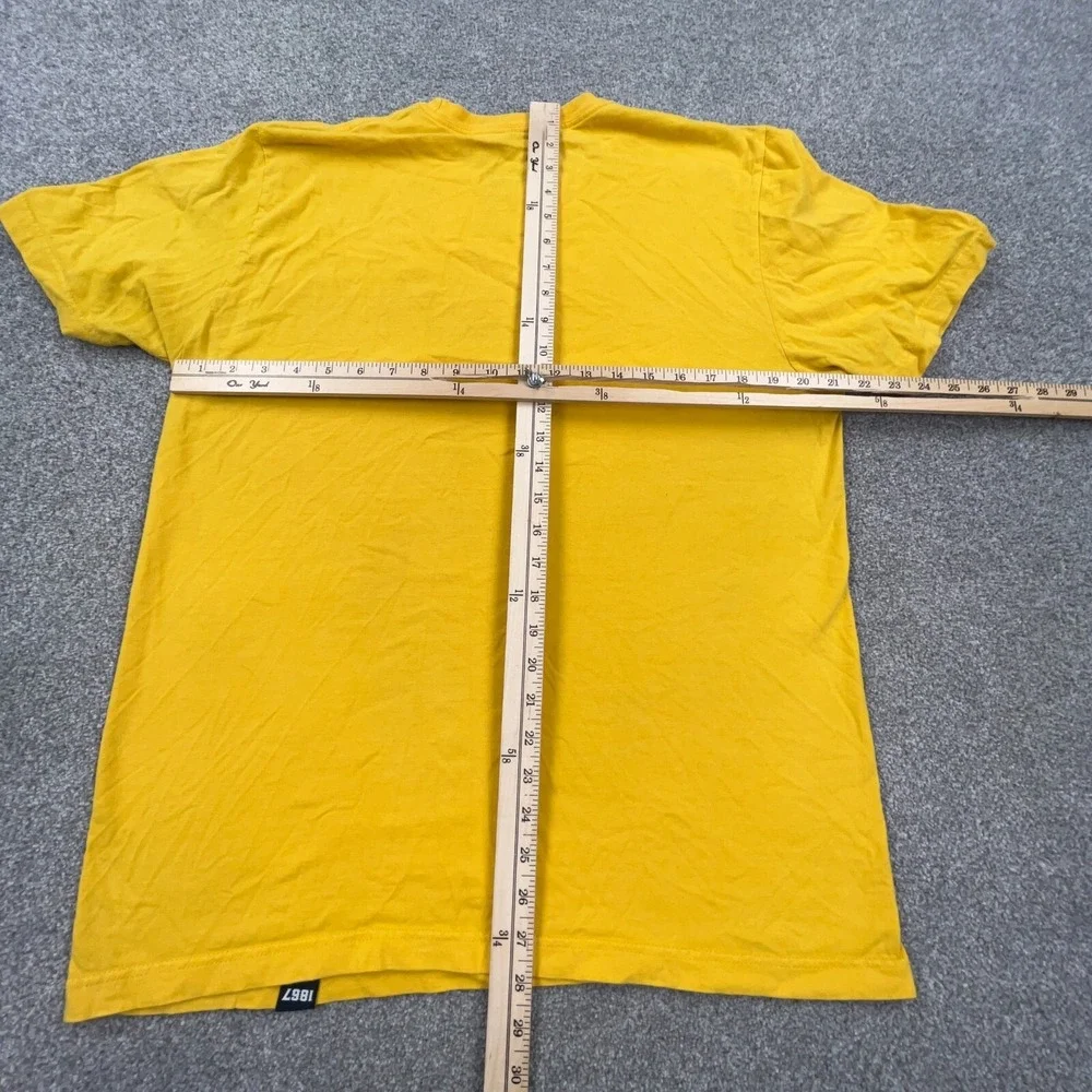West Virginia Mountaineers Shirt Men Large Yellow Gold Tee Nike All Over Print *